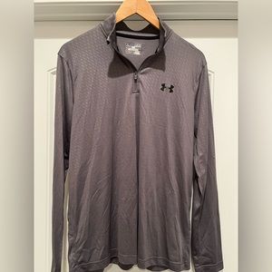 Under Armour Men’s Heat Gear 1/2 Zip Shirt.